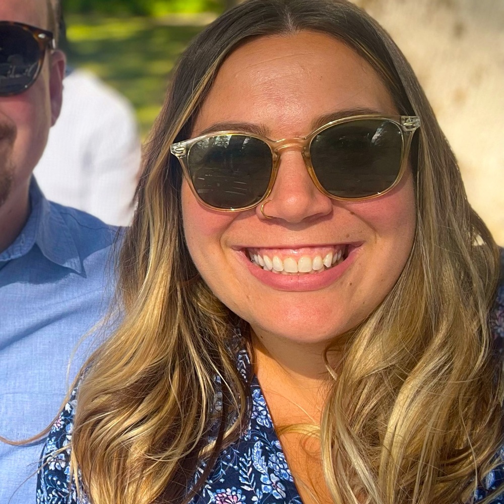 Meet your Posher, Becky